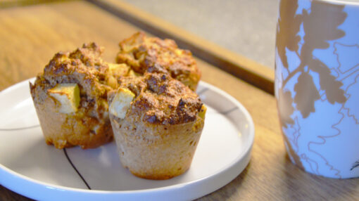 Sunde muffins med dadler og æbler - GastroUlven