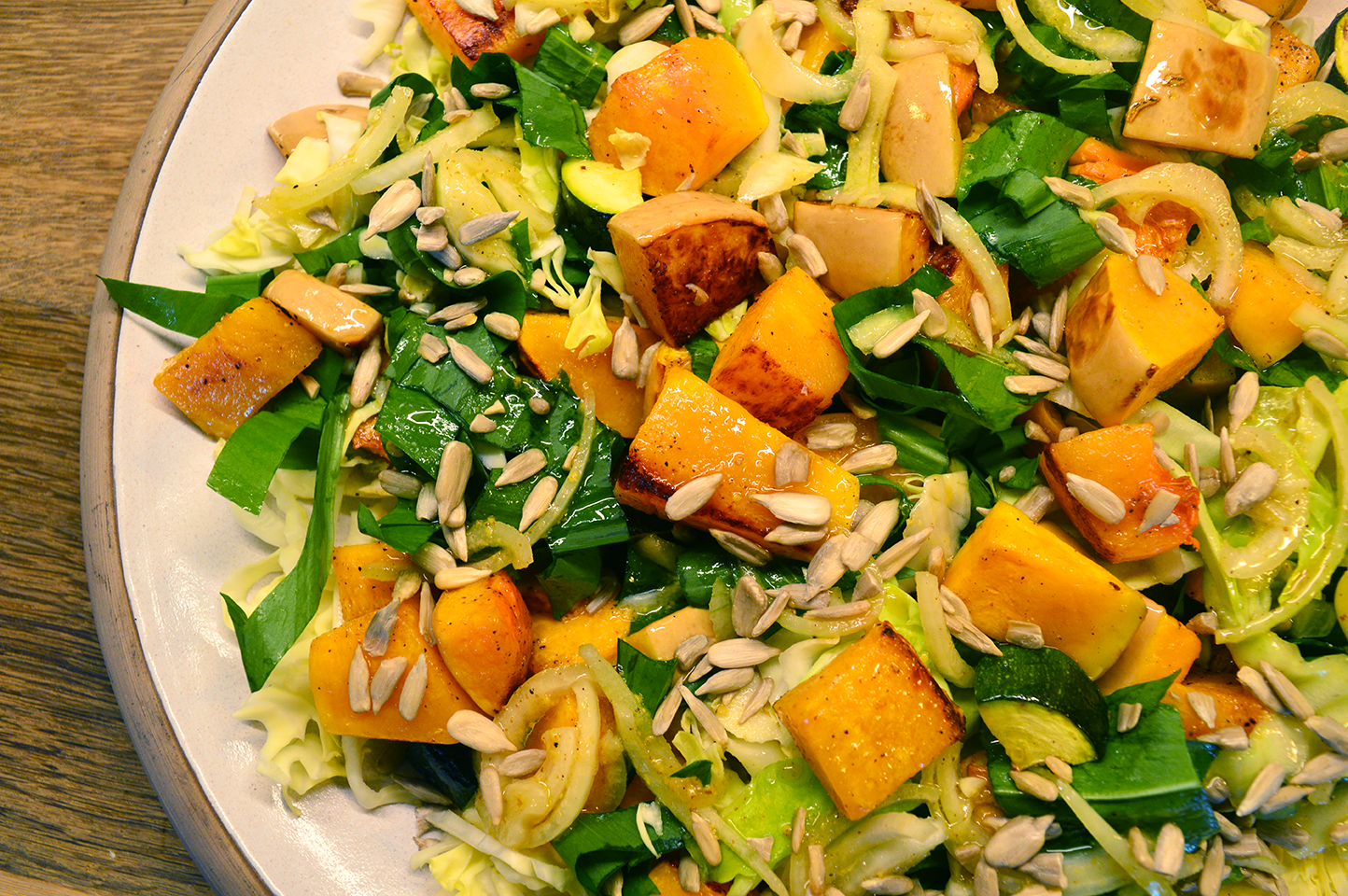 Lun græskar og squash salat fra GastroUlven